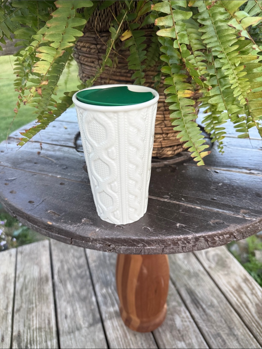 Starbucks White Textured Travel Cup with Green Lid cable sweater edition